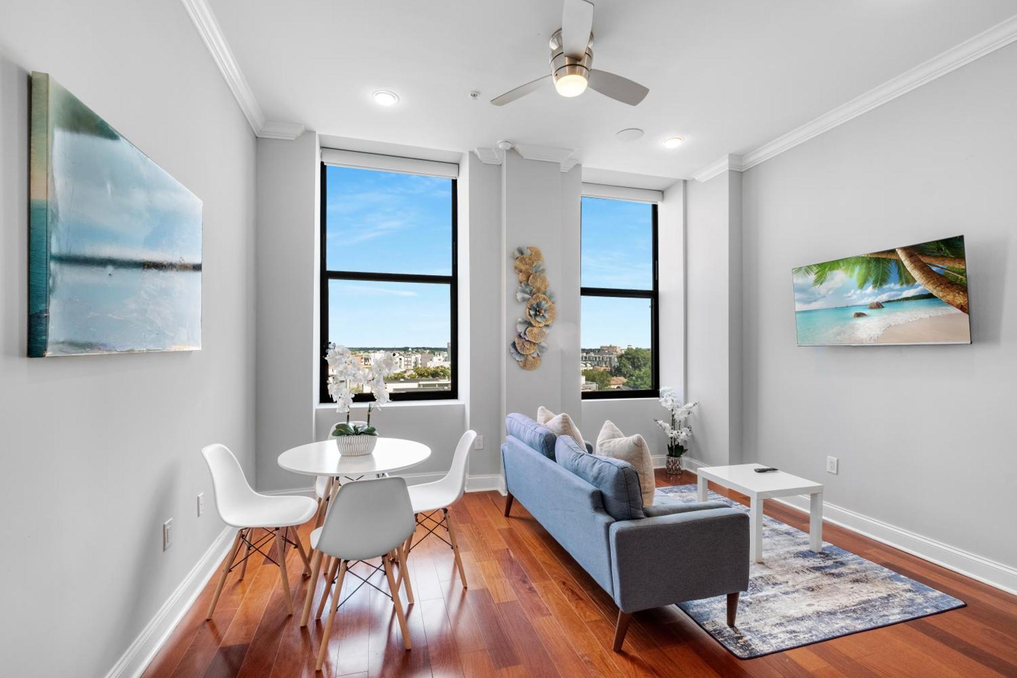 Modern 1br W Rooftop Pool Apartment *